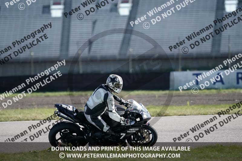 Rockingham no limits trackday;enduro digital images;event digital images;eventdigitalimages;no limits trackdays;peter wileman photography;racing digital images;rockingham raceway northamptonshire;rockingham trackday photographs;trackday digital images;trackday photos